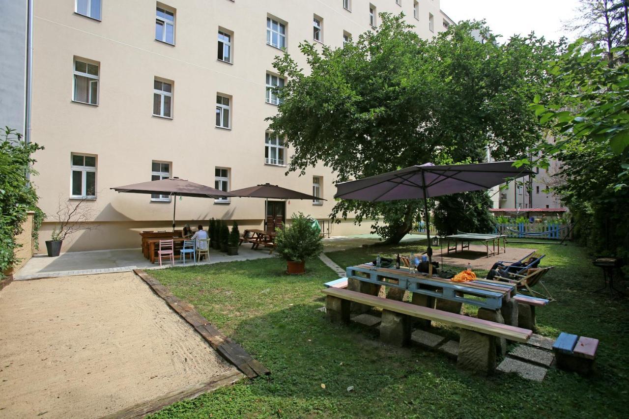 Hostel Dakura Prague Extérieur photo